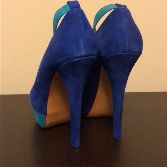 Halston shoes - Picture 3 of 4